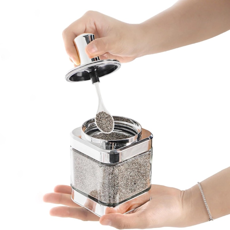 Ensemble de 4 bocaux alimentaires en verre avec une cuillère