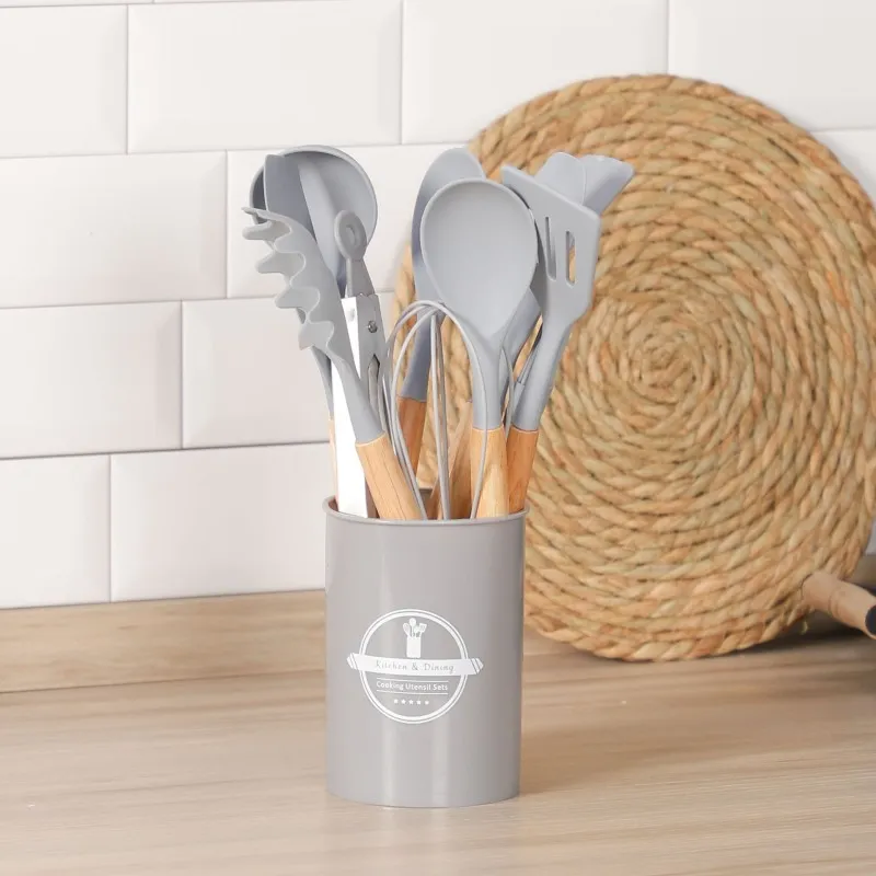 set-de-12-ustensiles-de-cuisine-en-silicone-gris.webp